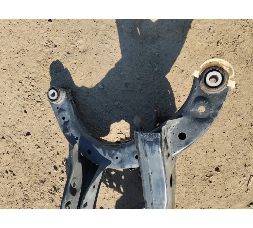 Балка (подрамник) задняя