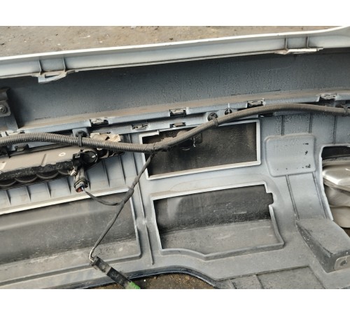 Бампер задний в сборе