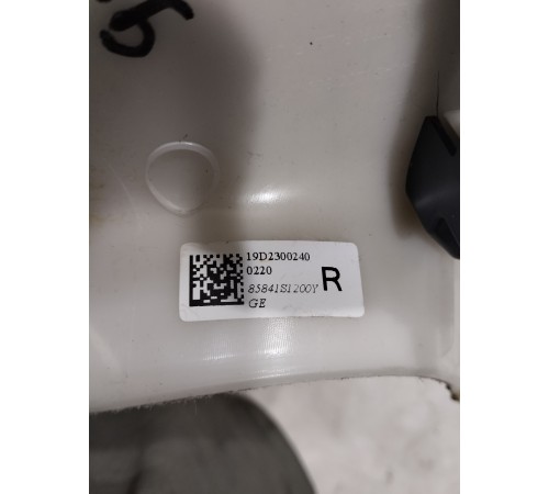 Обшивка центральной стойки(правая верхняя)