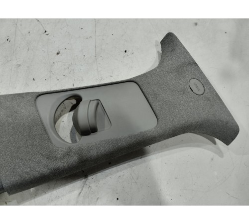 Обшивка центральной стойки(правая верхняя)