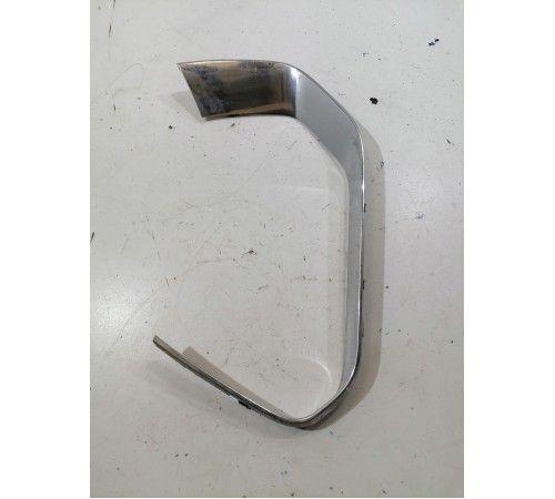 Молдинг накладка бампера передний правый декоративный