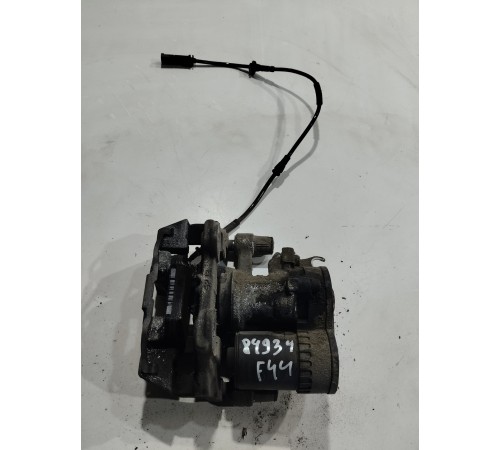 Суппорт(задний правый)