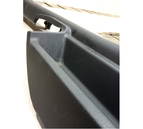 Накладка порога передняя правая внутренняя