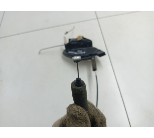 Замок двери передний левый