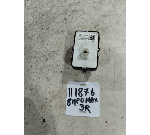 Кнопка стеклоподъёмника задняя правая