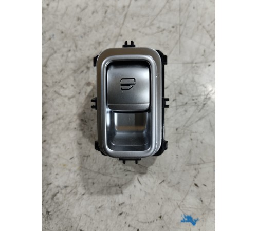 Кнопка стеклоподъёмника задняя правая