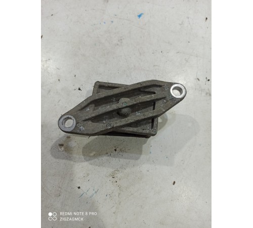 Кронштейн(крепление) задний правый