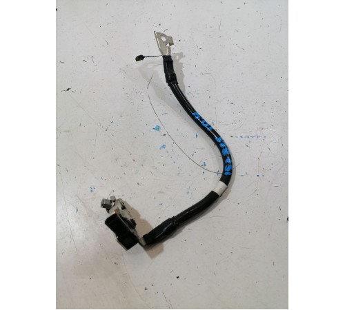 Клемма аккумулятора минусовая