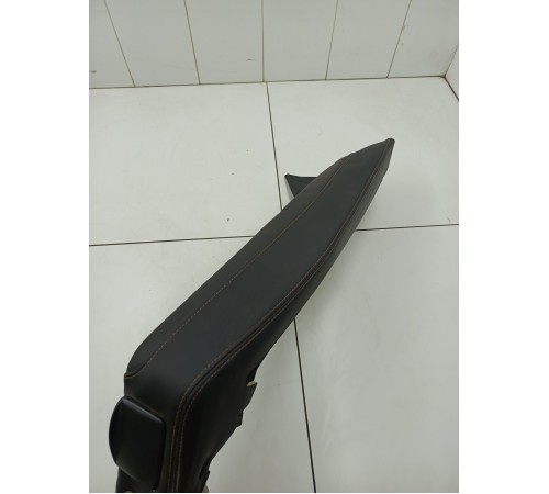 Боковина заднего ряда сиденья правая