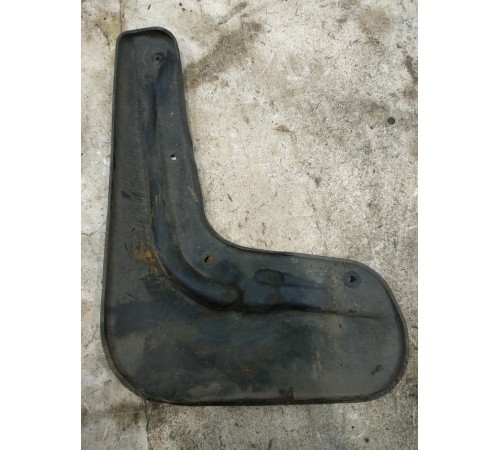 Брызговик задний правый