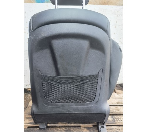 Сиденье переднее правое