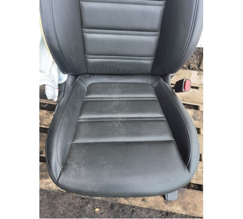 Сиденье переднее правое