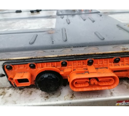 Высоковольтная тяговая батарея