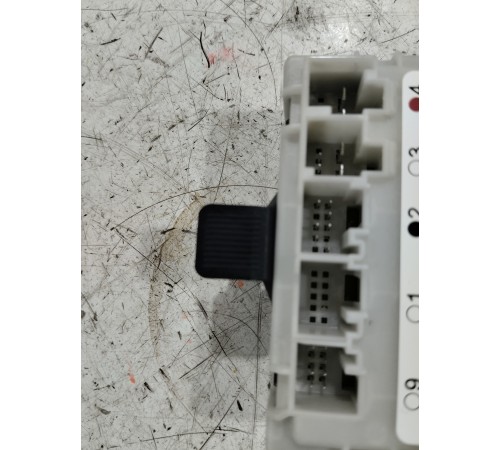 Блок управления двери задний левый