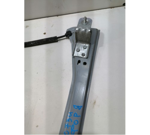 Стеклоподъемник двери передний левый