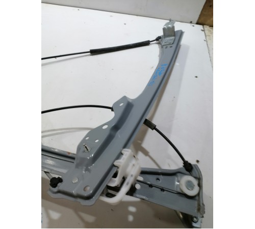 Стеклоподъемник двери передний левый