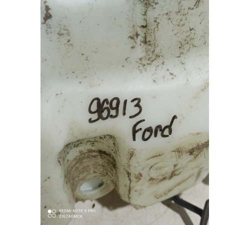 Бачок омывателя лобового стекла