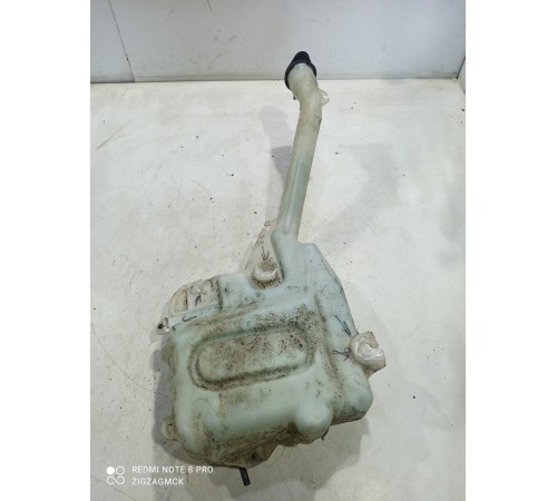 Бачок омывателя лобового стекла