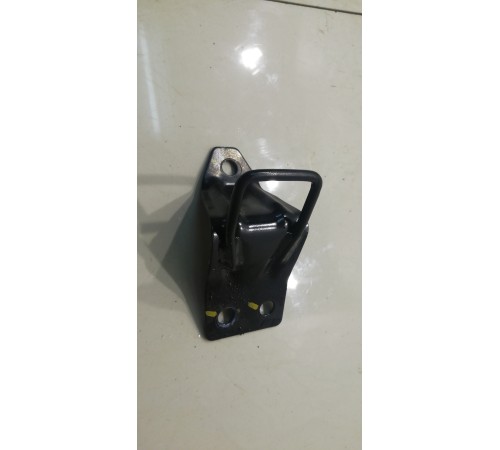 Кронштейн заднего сиденья