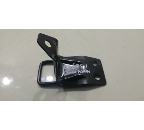 Кронштейн заднего сиденья