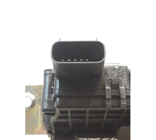 Замок крышки багажника