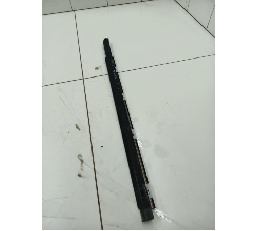 Уплотнитель стекла задний правый внешний