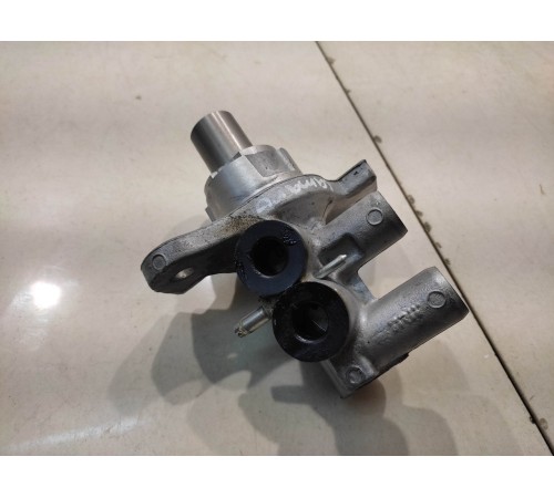 Главный тормозной цилиндр