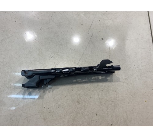 Регулятор высоты ремня безопасности (передний, правый)