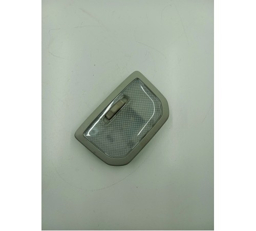 Плафон внутреннего освещения салона задний