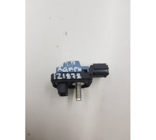 Датчик удара передний правый