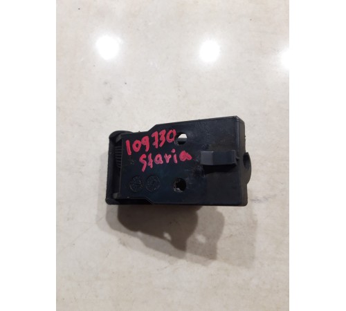 Ручка открывания капота