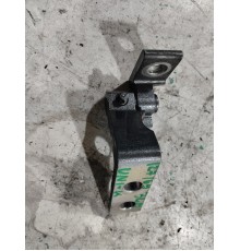 Петля двери задняя левая верхняя