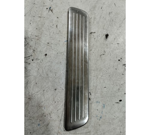 Накладка порога (задняя левая)