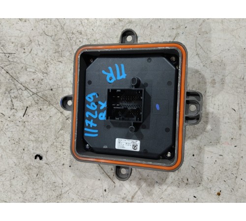 Блок розжига фар правый