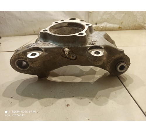 Поворотный кулак(задний правый)