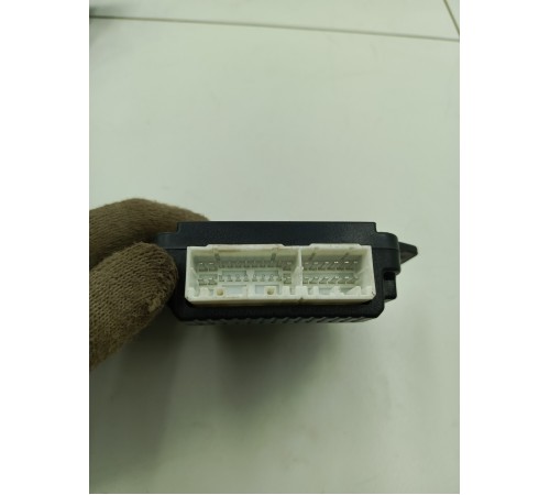 Блок управления выдвижными порогами