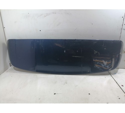 Спойлер крышки багажника