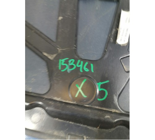 Спойлер крышки багажника