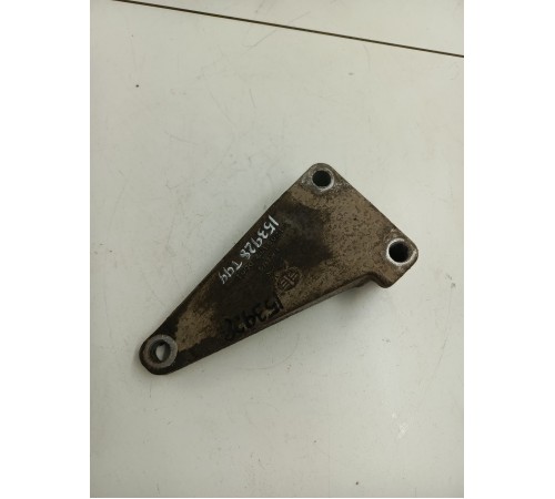 Кронштейн двигателя