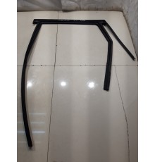 Уплотнитель стекла (задний, левый)