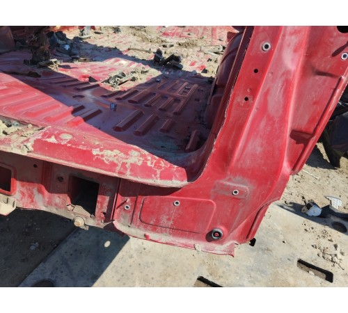 Задняя панель кузова