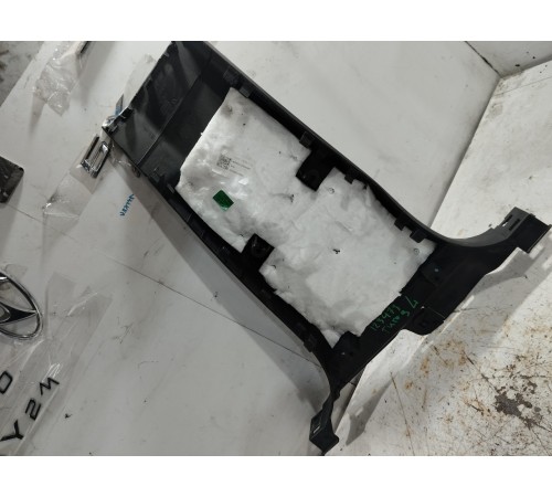 Обшивка центральной стойки левая нижняя