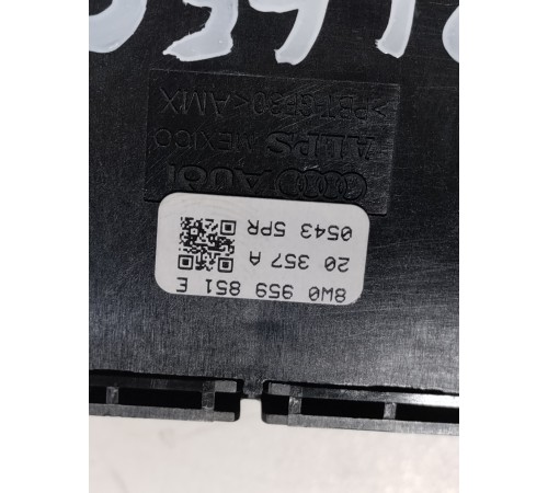 Блок управления стеклоподъемниками (передний левый)