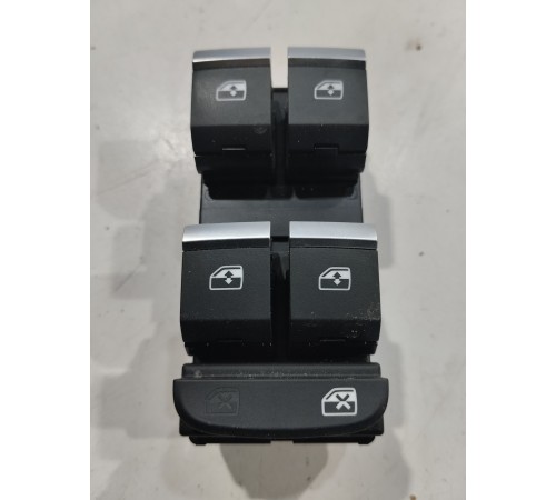 Блок управления стеклоподъемниками (передний левый)