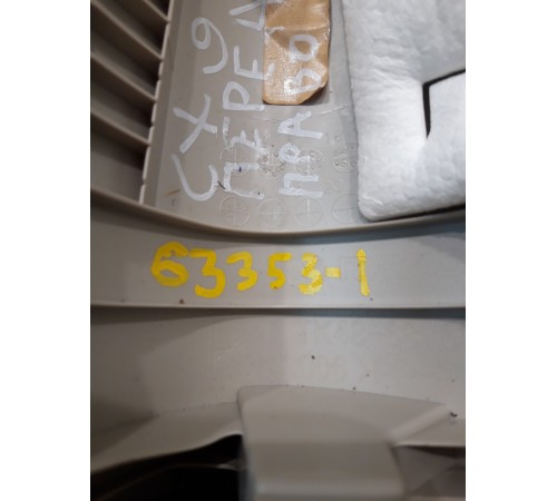 Обшивка передней стойки (правая)