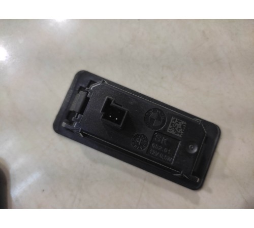 Плафон подсветки номера (задний)