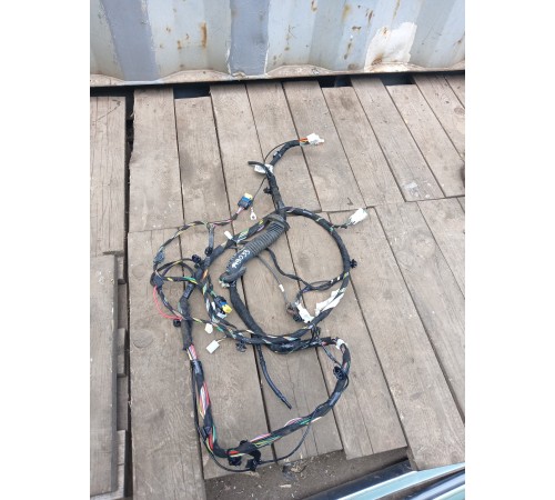 Электропроводка крышки багажника