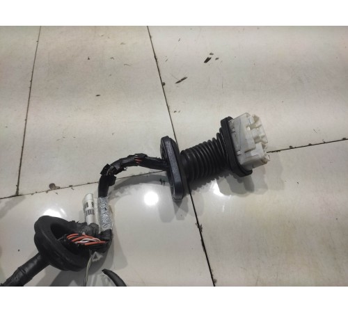 Электропроводка двери (передняя, левая)