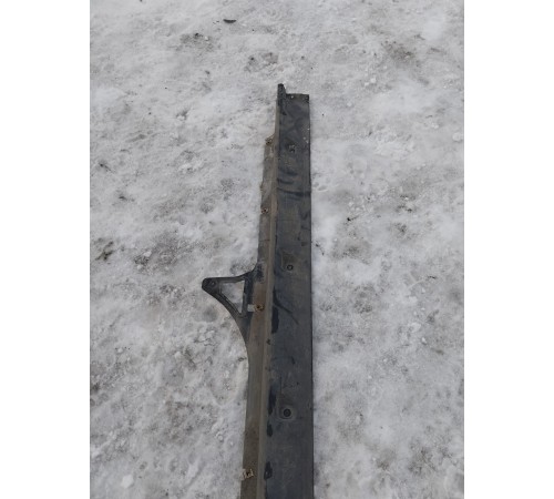 Накладка порога боковая правая