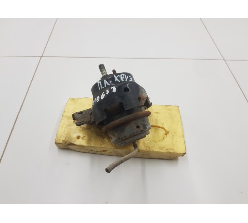 Подушка крепления двигателя левая